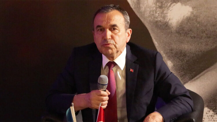 Atatürk akıl, bilim, tam bağımsızlık, antiemperyalizm ve umut demektir