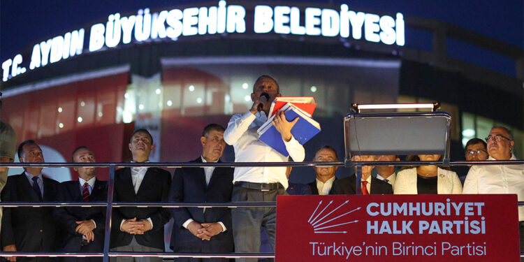 Aydın'da 100 binler oyunu geri istiyor