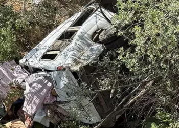 Fındık işçilerini taşıyan minibüs uçuruma yuvarlandı; 3 ölü 18 yaralı