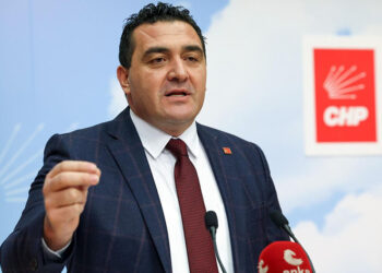 Kuşadası-Söke kara yolunda meydana gelen çökme Meclis gündeminde