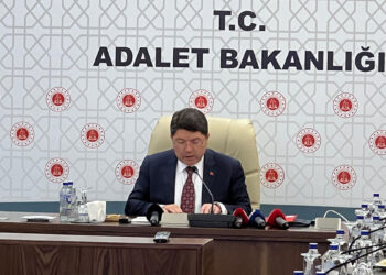 Yılmaz Tunç'tan CHP Lideri Özgür Özel'e yanıt