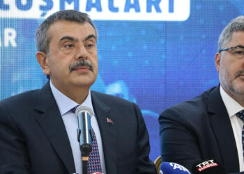 'Terörsüz Türkiye' süreci Türk siyasetinin ana gündem maddelerinden biri olacak