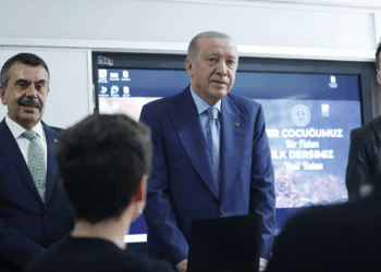 16 yaşındaki saldırganın bağlantıları araştırılıyor