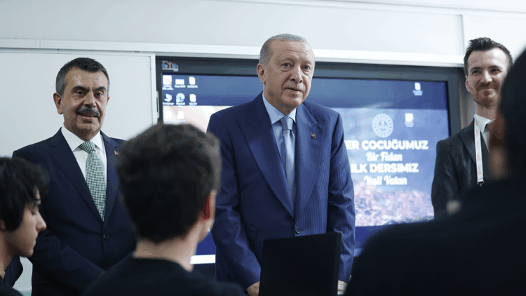 16 yaşındaki saldırganın bağlantıları araştırılıyor