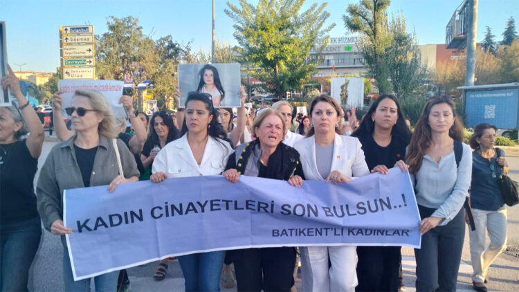 Ankara'da kadınlar, kayınpederi tarafından öldürülen Başak için yürüdü