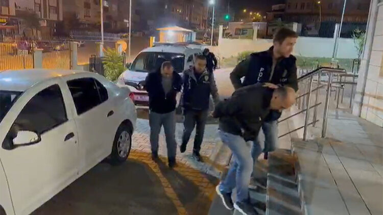 Taksi şoförünü darbeden 4 şüpheli yeniden gözaltına alındı