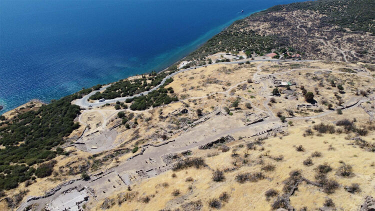 Assos Antik Kenti'nde nekropol alanının izleri araştırılacak