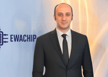 Adem Bilgin, fotonik mikroçip teknolojisini tanıttı