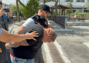 Afyonkarahisar Valisi'ne hakaretten 1 gözaltı