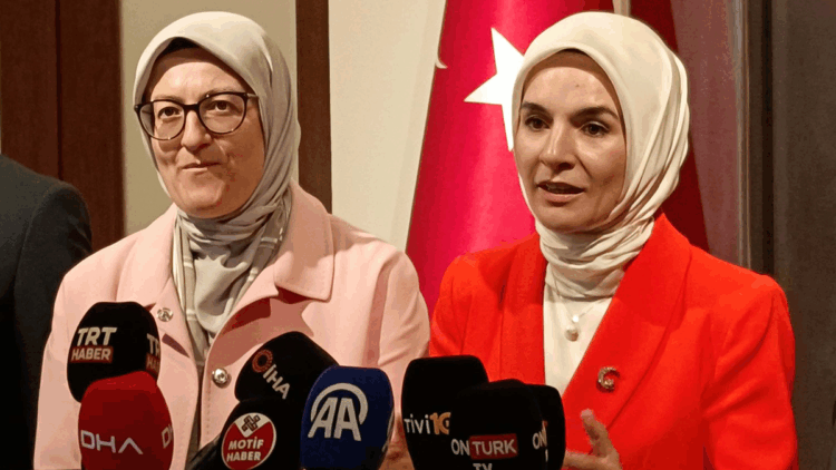 Aileyi merkeze alan politikaları güçlendiriyoruz