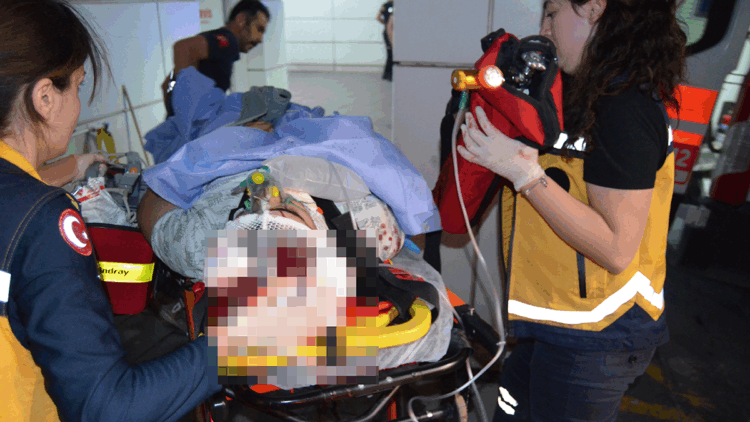 Aksaray'da 19 yaşındaki genç dehşet saçtı!