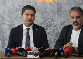 Anayasa'nın ilk 4 maddesi kırmızı çizgimizdir