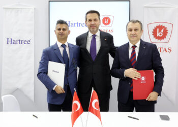 Bakan Bayraktar, imzalanan yeni LNG anlaşmalarını duyurdu
