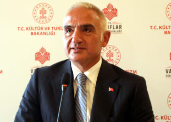 Yerin altında bulunan tarihi yapılara önem veriyoruz