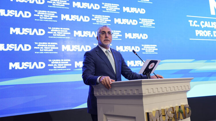 Vedat Işıkhan MÜSİAD Yönetim Kurulu Toplantısı'na katıldı