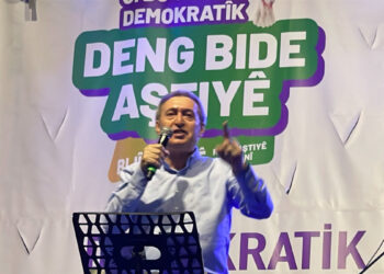 Yeni bir dünya kuruluyor, bunu göremeyenler kaybeder
