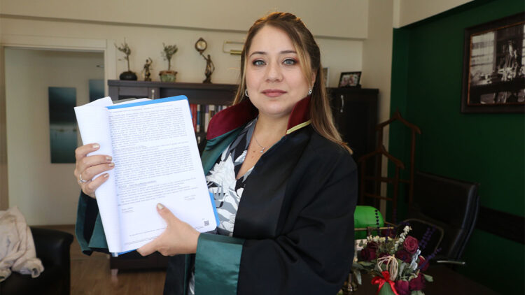 Balayı tatil turu iptal edilen avukat gelin iade edilen paranın döviz kur farkını aldı