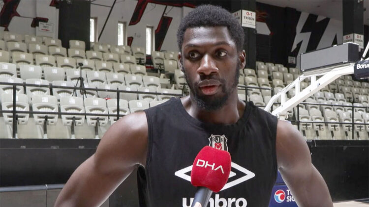 Ne kadar büyük bir kulübe geldiğimin farkına vardım