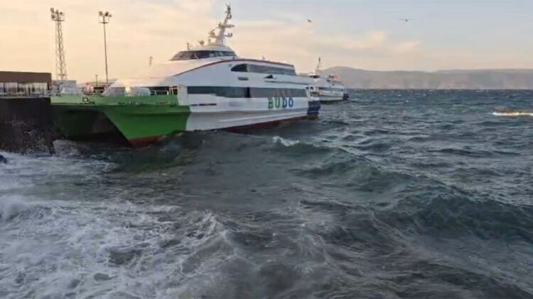 Bursa'da Deniz Otobüsleri'nin 6 seferi iptal edildi