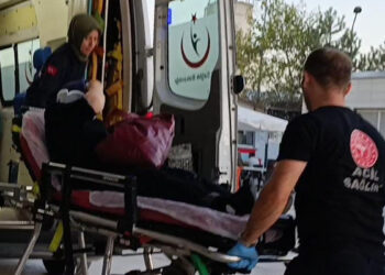 Bursa'da işçi servisi ile minibüs çarpıştı: 4 yaralı