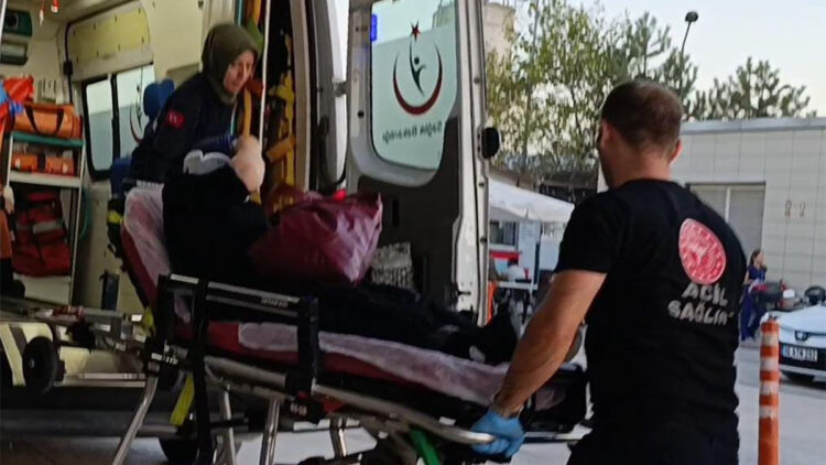 Bursa'da işçi servisi ile minibüs çarpıştı: 4 yaralı