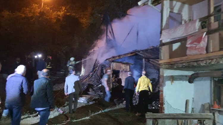 Bursa'nın İnegöl ilçesinde samanlık yangını