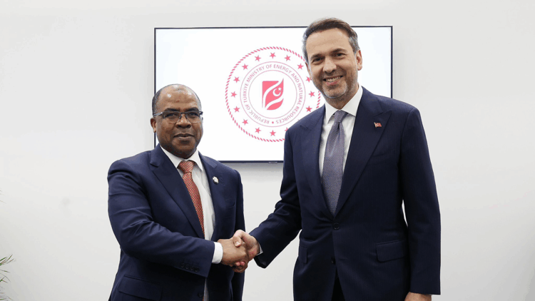 Bakan Bayraktar, Libya Petrol ve Gaz Bakanı ile görüştü