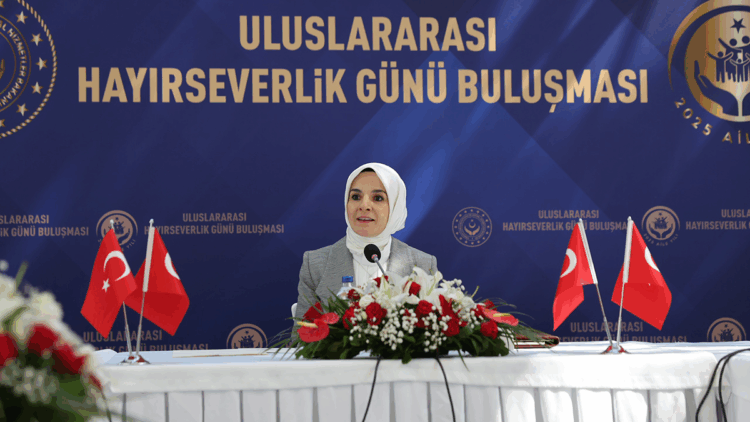 Bakan Göktaş, Darülaceze bağışçılarıyla bir araya geldi