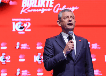Baş edemedikleri için baş eğdirmeye çalışıyorlar, baş eğmeyeceğiz