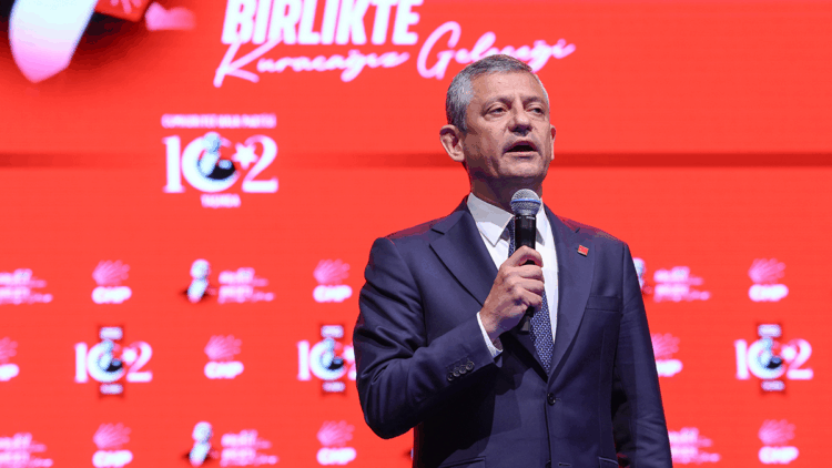 Baş edemedikleri için baş eğdirmeye çalışıyorlar, baş eğmeyeceğiz