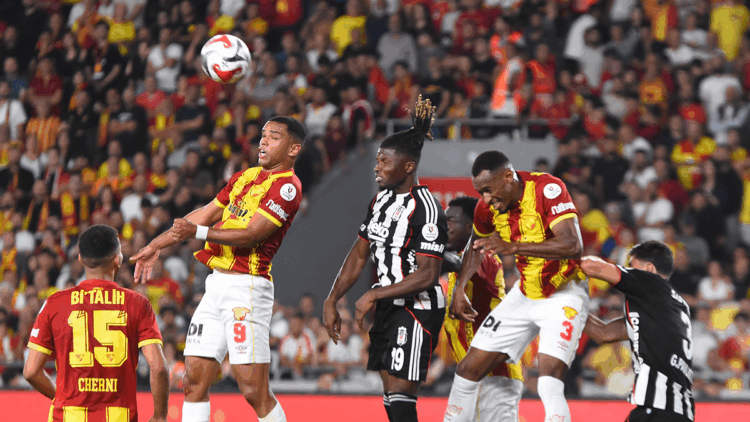 Beşiktaş, Göztepe'ye 3-0 mağlup oldu