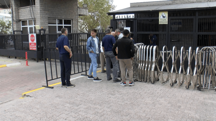 Beyoğlu'nda öldürülen taksicinin cenazesi Adli Tıp'tan alındı