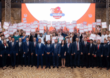 Birevim, İzmir’de teslimat şenliği düzenledi