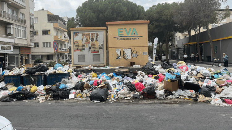 Buca'da çöp krizi büyüyor: Vatandaşlar ve esnaf tepkili