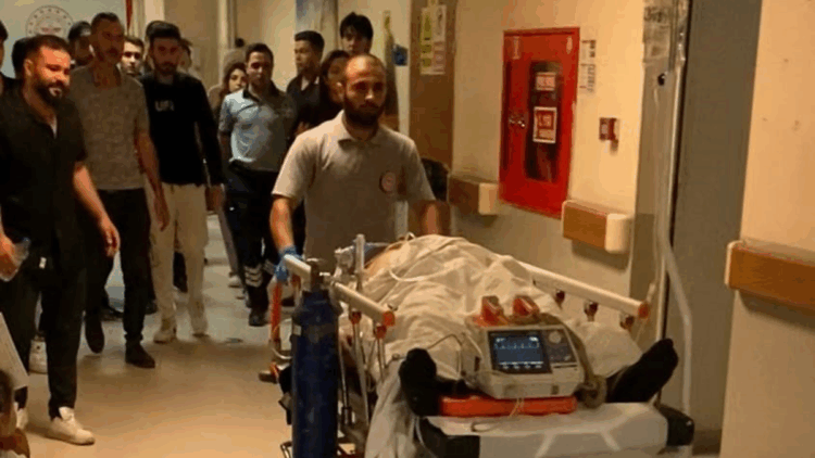 Bursa'da inşaat halindeki binanın 3'üncü katından düşen işçi yaralandı