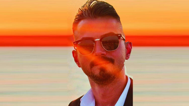 Çanakkale'de yanan otomobilde erkek cesedi bulundu