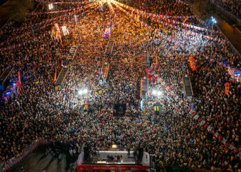 Kadıköy tarihinin en kalabalık mitinglerinden birini yaşadı