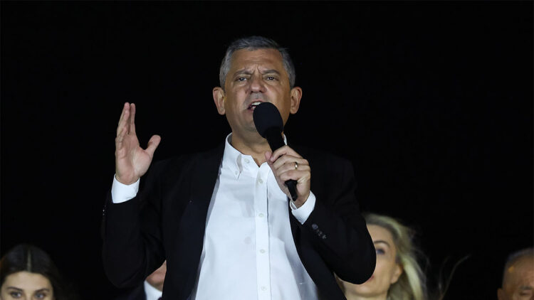 Bayrampaşa Belediyesi'ne çökmek istiyorlar