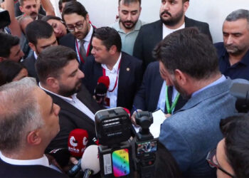 CHP İstanbul Kongresi'nde gerginlik