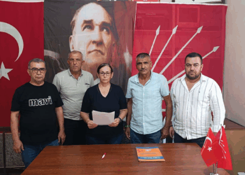 CHP Yenipazar ilçe Başkanı ve yönetimi istifa etti