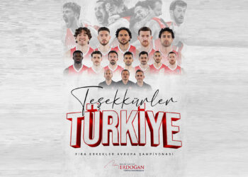 12 Dev Adam'a tebrik yağdı
