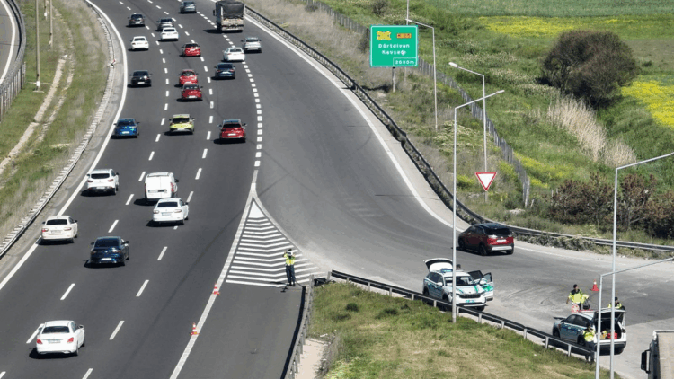 Cayrokopter ile kural ihlali yaptığı tespit edilen sürücülere ceza