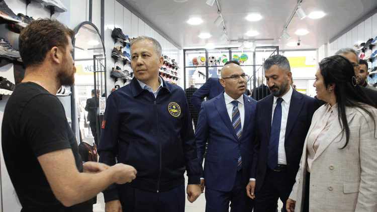 Demokrasi sokakta değil, sandıkta güçlenir