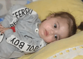 Depremzede SMA'lı Elif, yaşam mücadelesini kaybetti