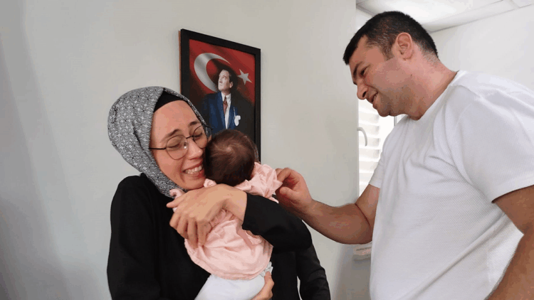 Devlet korumasındaki Begüm bebeğin kokusuyla annelik sevinci yaşadı