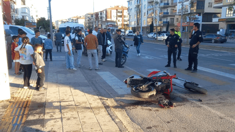 Doktorun kazayı görüp müdahale ettiği yaralı hemşire, kurtarılamadı