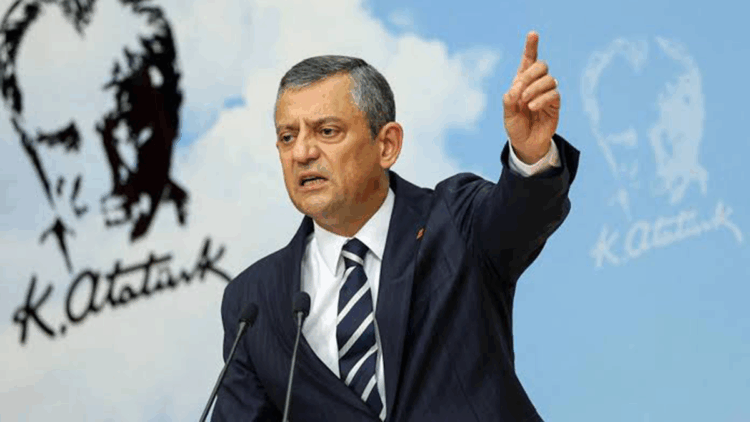 Evimizi ablukaya almak haneye tecavüzdür, derhal çekilin