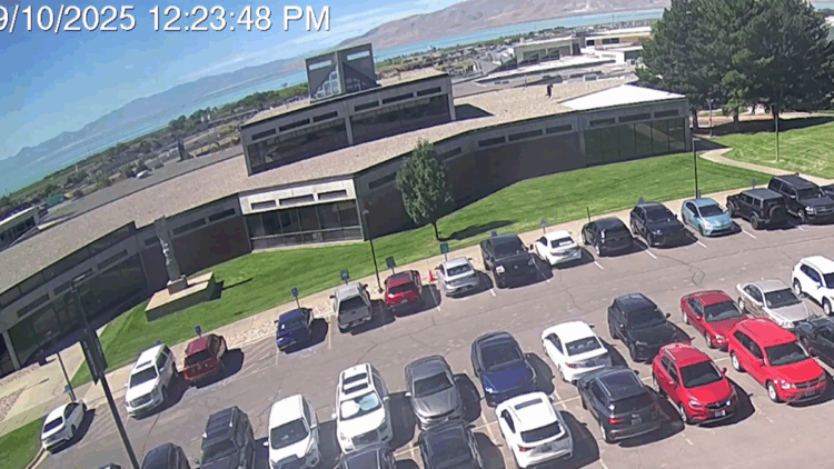 FBI, Charlie Kirk suikastı şüphelisine dair yeni görüntüler yayınladı