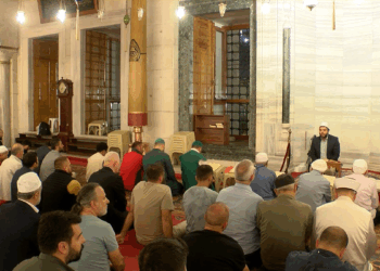 Fatih'te ‘Aileler Gazze İçin Sabah Namazında Buluşuyor’ programı