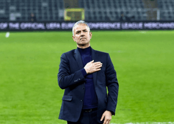 Fenerbahçe'nin yeni teknik direktörü belli oldu